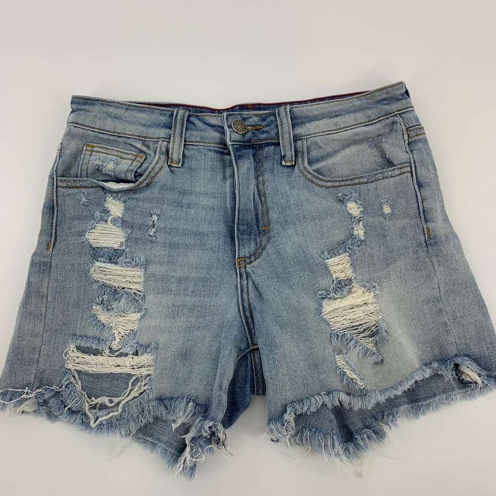 Cello High Rise Distressed Jean Short. Sz. 1